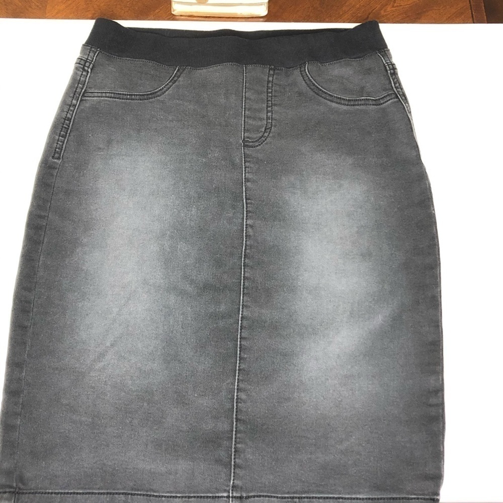 STYLE & CO black skirt